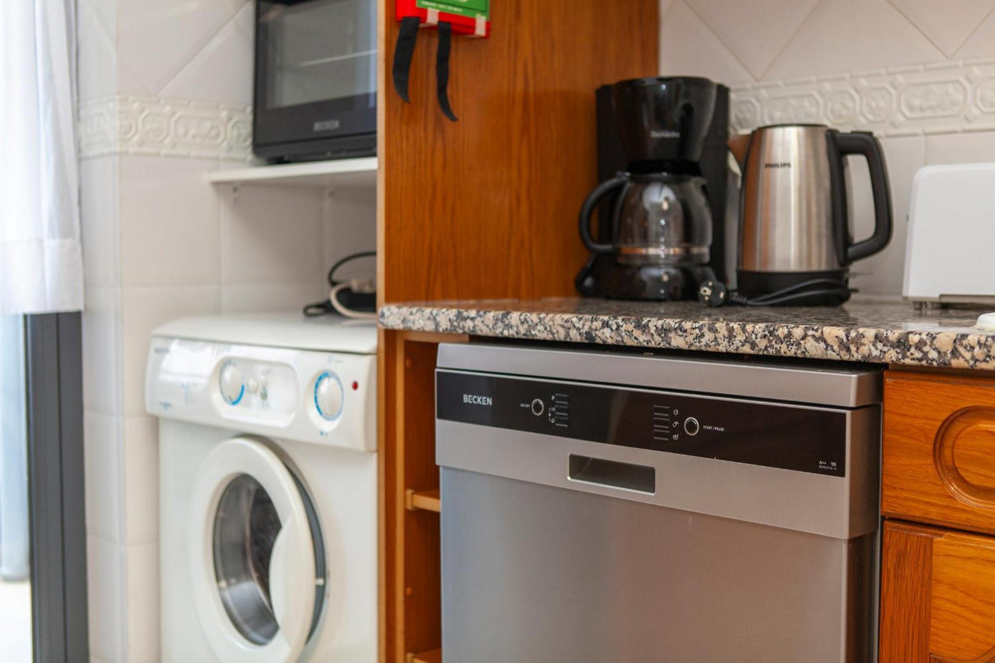 Gama Avenue Apartments Lagos Bilik gambar